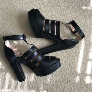 Black Peep-Toe Ankle Strap Platform Chunky Heel
